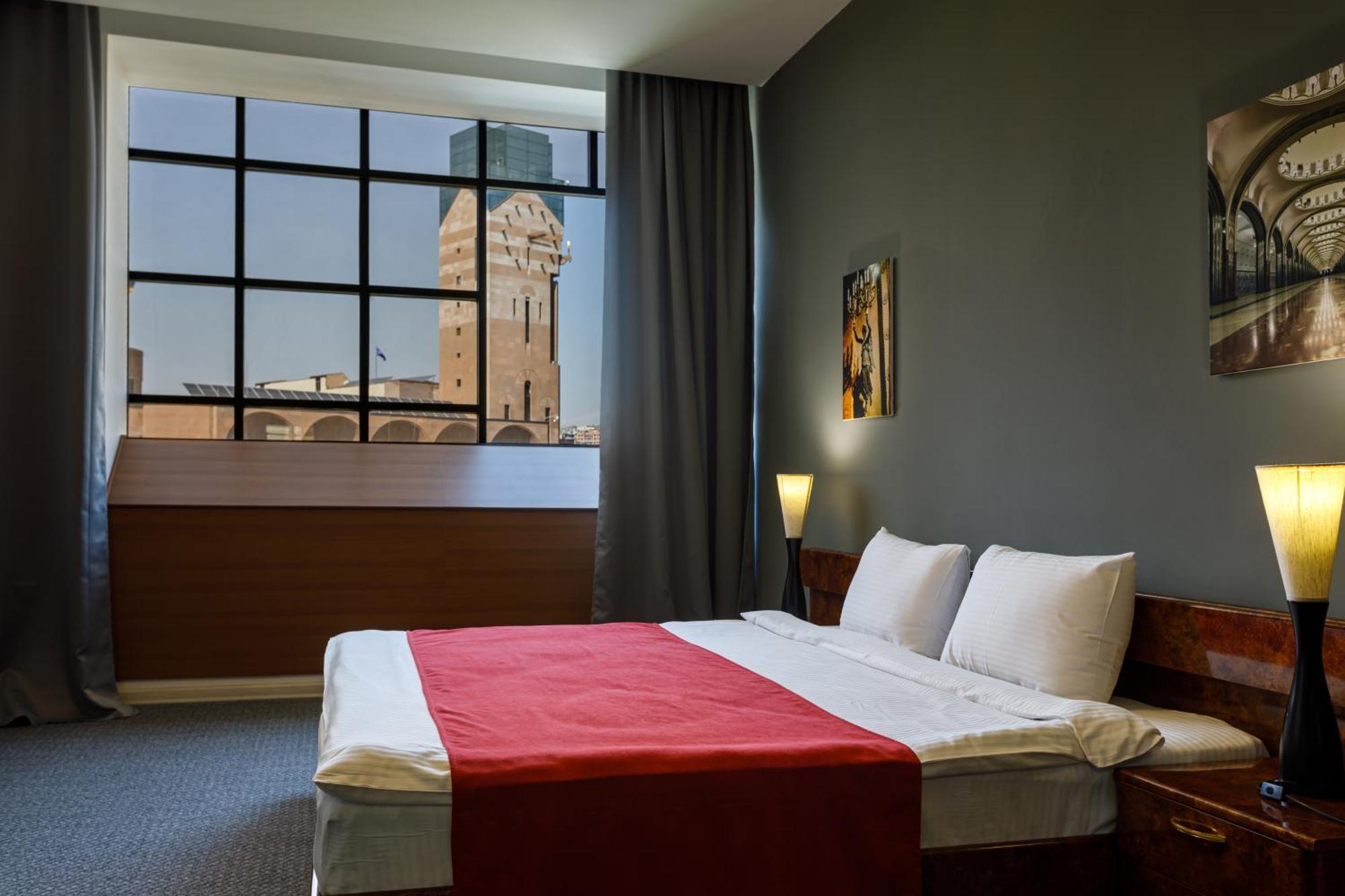 Moscow House Hotel Erévan Extérieur photo